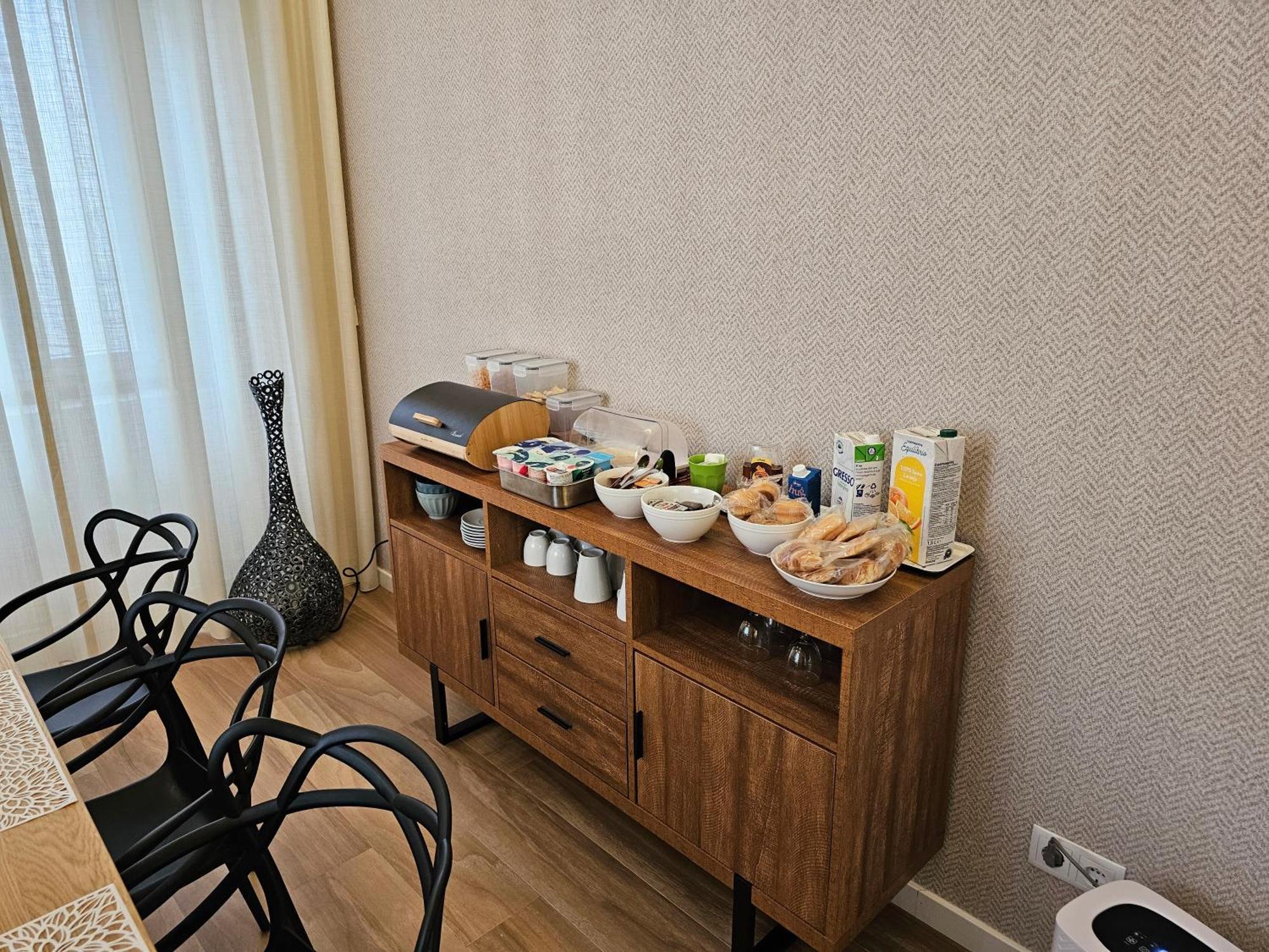 Surfsoul Guesthouse - Bed And Breakfast Peniche Bagian luar foto
