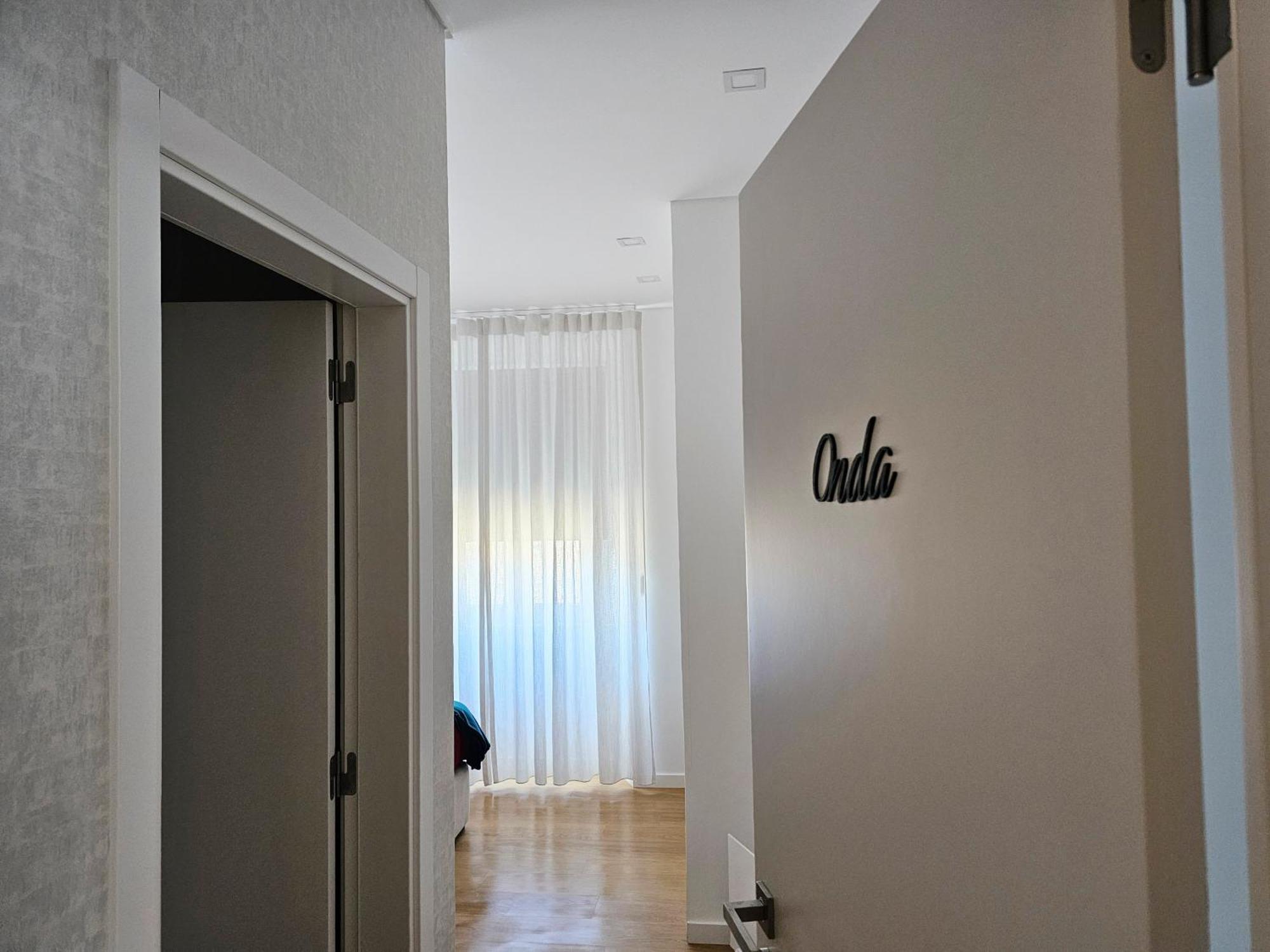 Surfsoul Guesthouse - Bed And Breakfast Peniche Bagian luar foto
