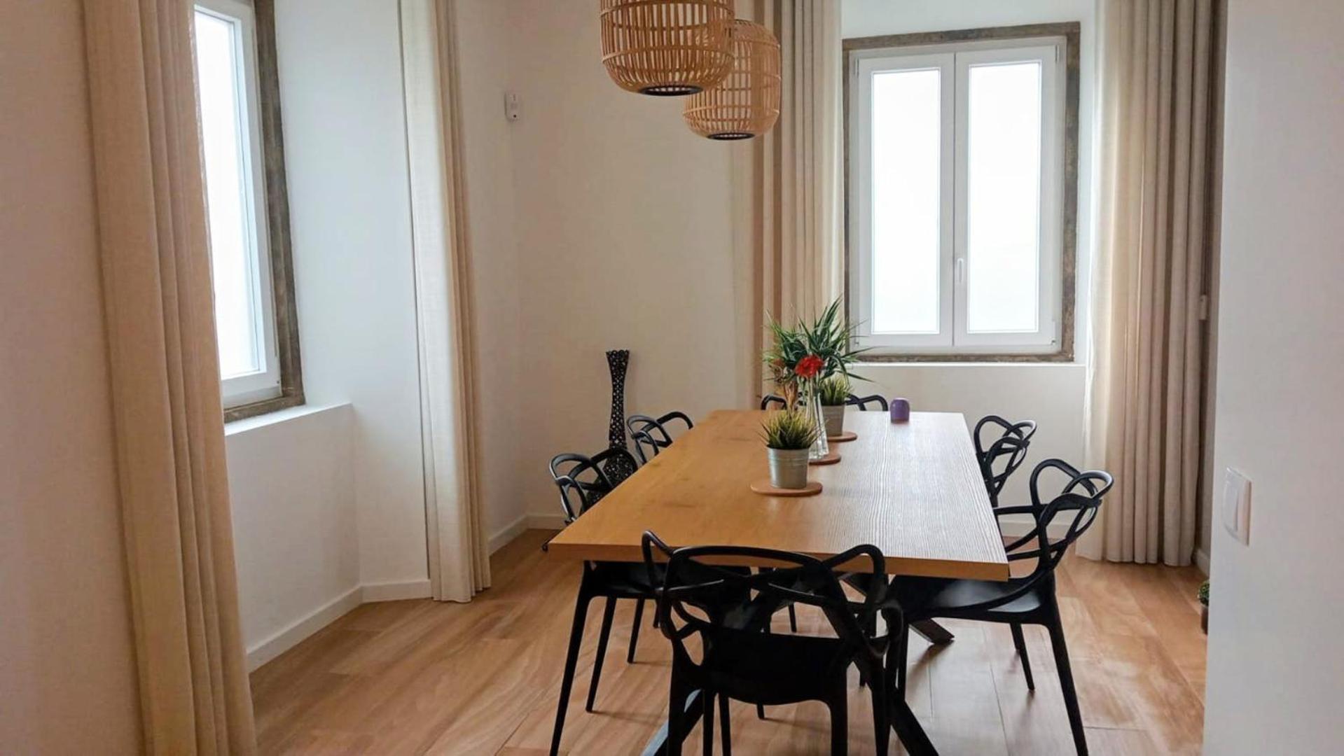 Surfsoul Guesthouse - Bed And Breakfast Peniche Bagian luar foto