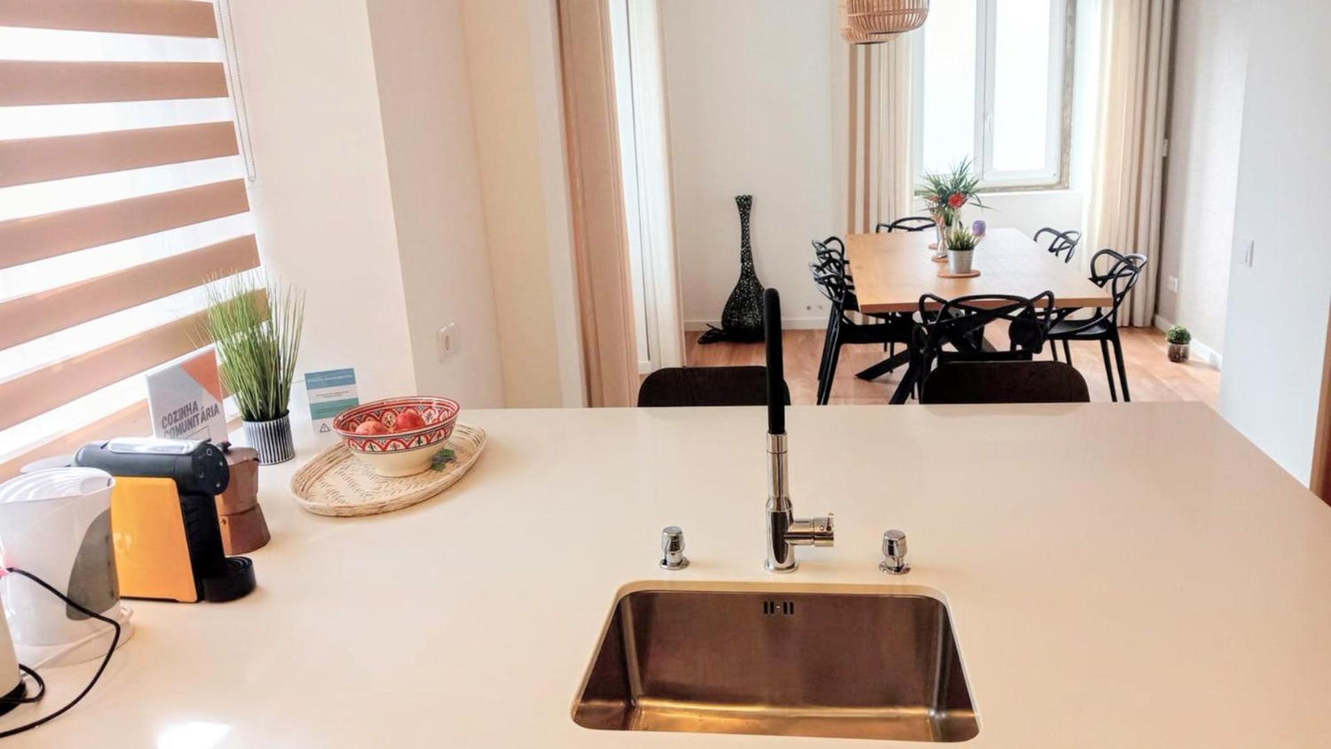 Surfsoul Guesthouse - Bed And Breakfast Peniche Bagian luar foto